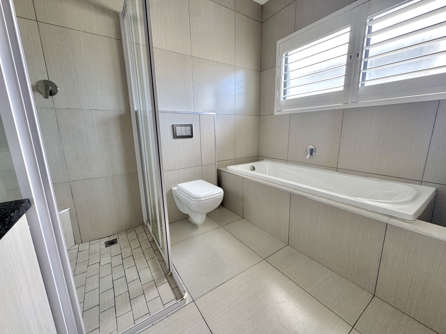 4 Bedroom Property for Sale in Parklands North Western Cape